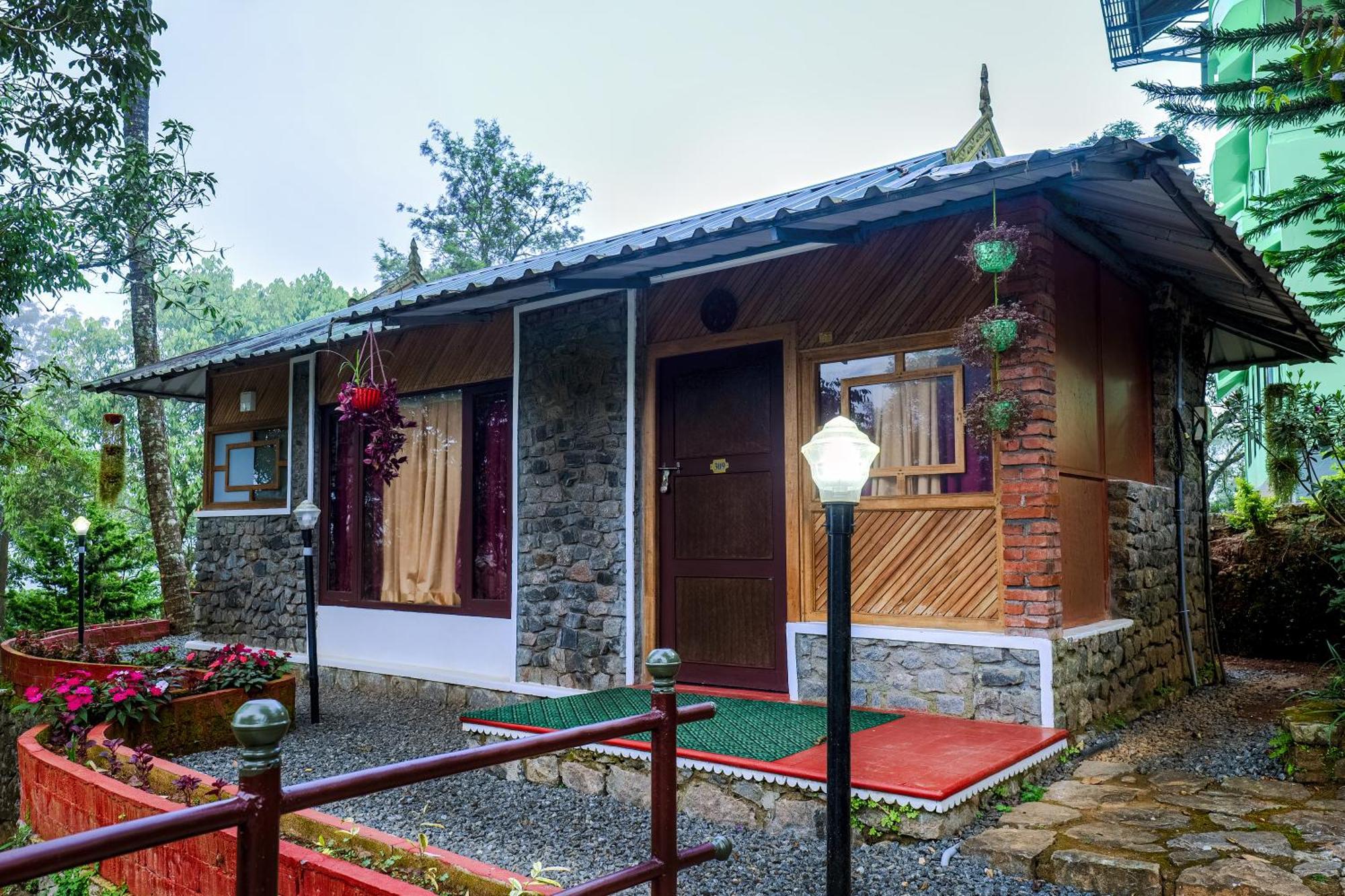 Готель Exotica Holidays Viripara Екстер'єр фото